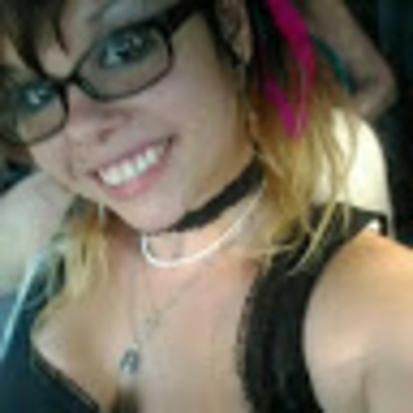 Meet your Posher, Kimmy - Picture 1 of 1